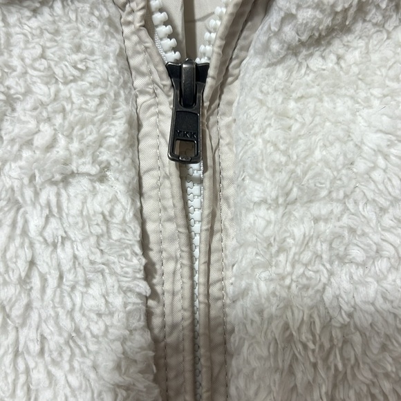 Patagonia  zip jacket Size extra large, creamy/white - Picture 4 of 5